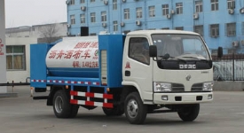 东风福瑞卡5立方液态沥青洒布车图片